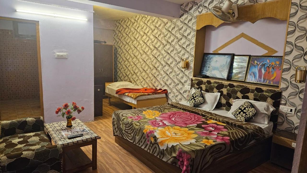 Hotel Chetna Маналі Екстер'єр фото