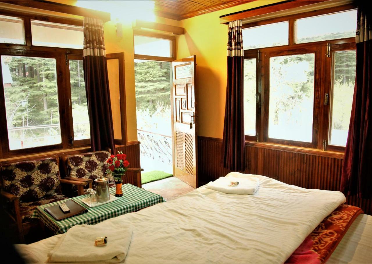 Hotel Chetna Маналі Екстер'єр фото